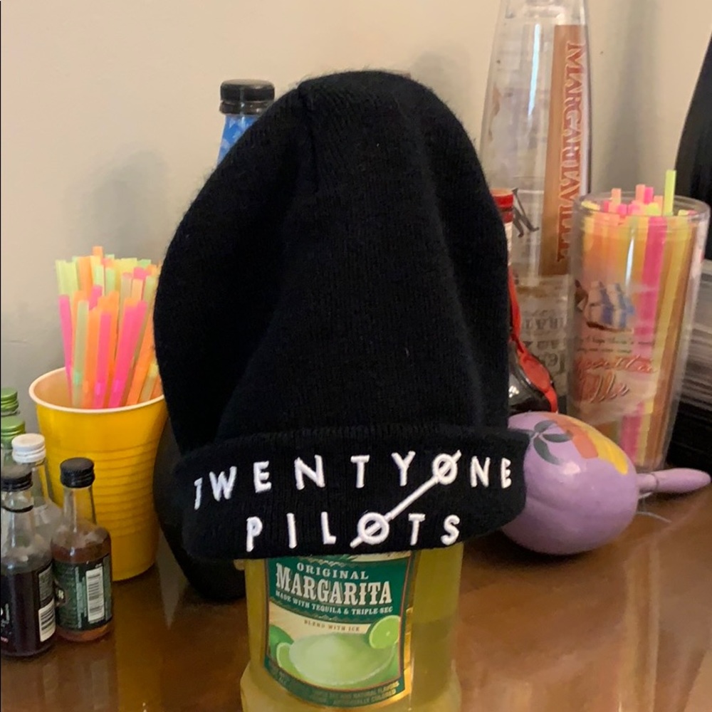 Twenty one Pilots knit beanie